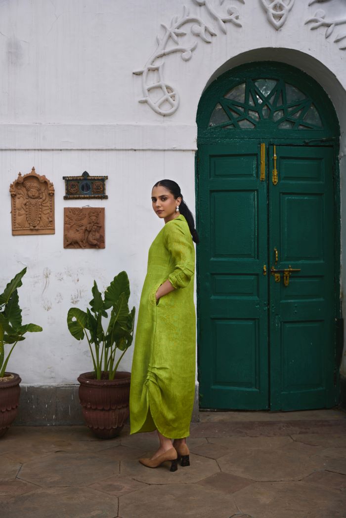The Linen Iris Dress - Green