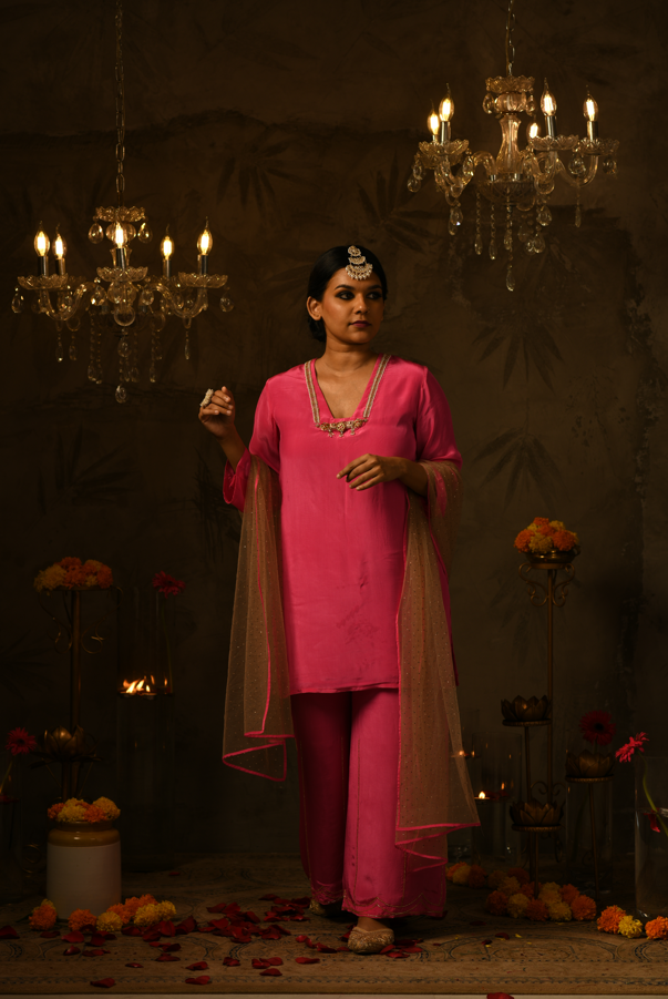 Sasha Pink Embroidered Kurta Set