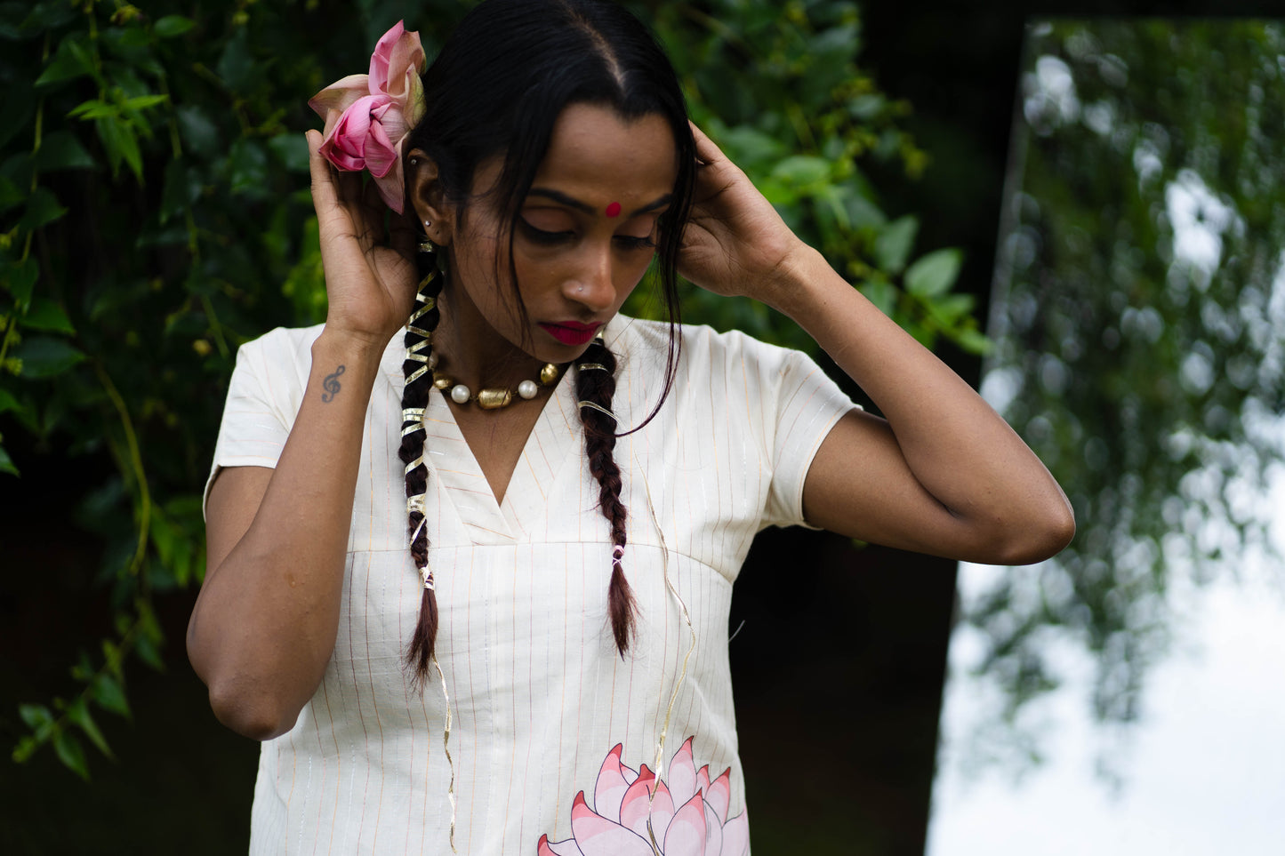 Parniha Embroidered Onam Kurta
