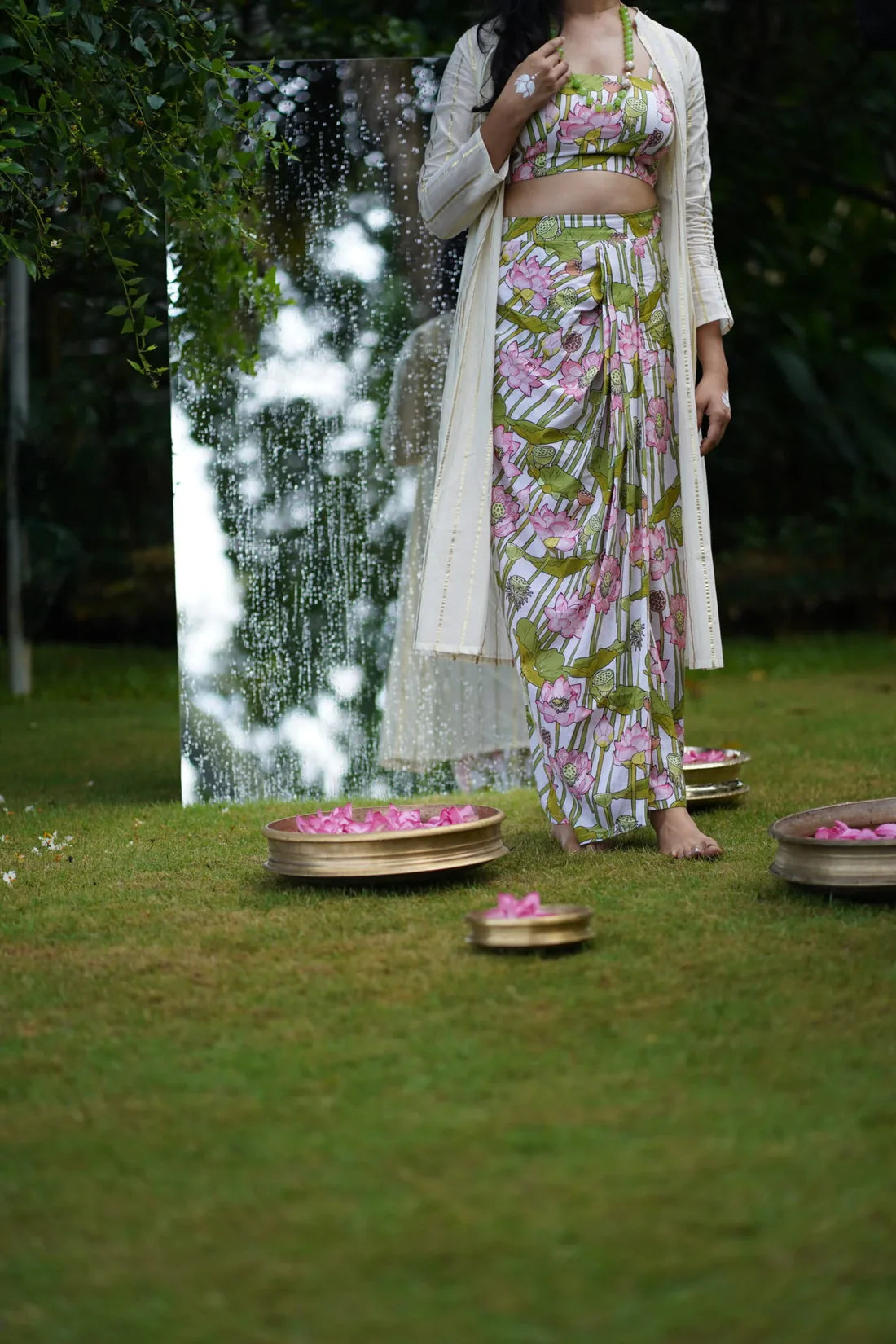 Bhavana Onam Kamalam Coord Set