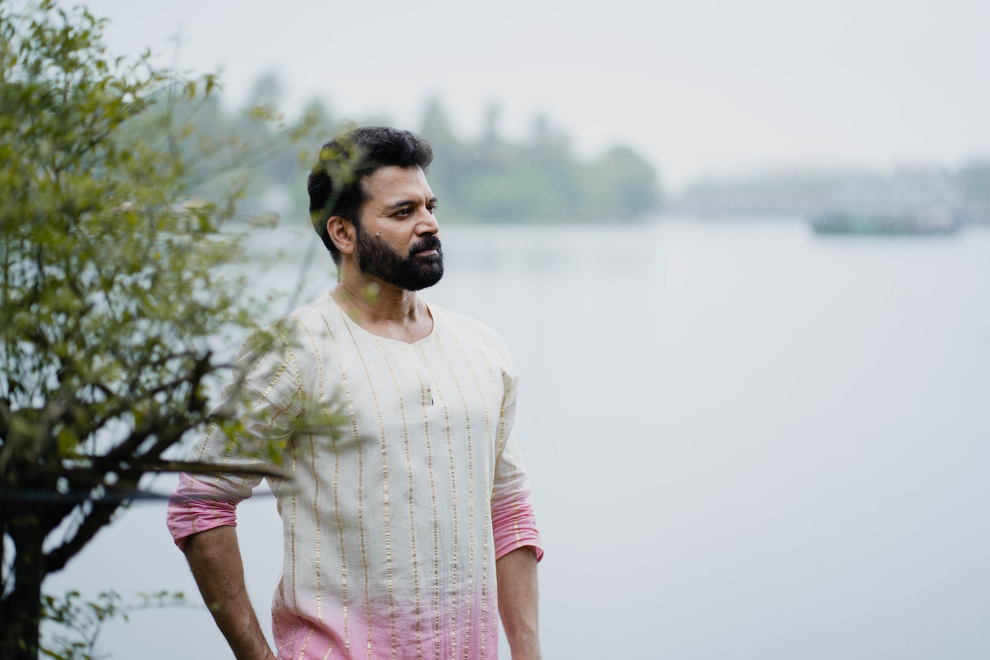 Niyaz Onam Shaded Kasavu Stripe Kurta & Pant Set