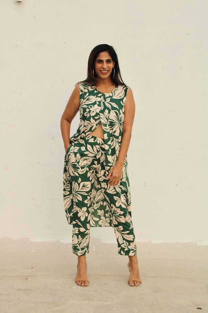 Green Floral Sleeveless Top with Pant Coord Set