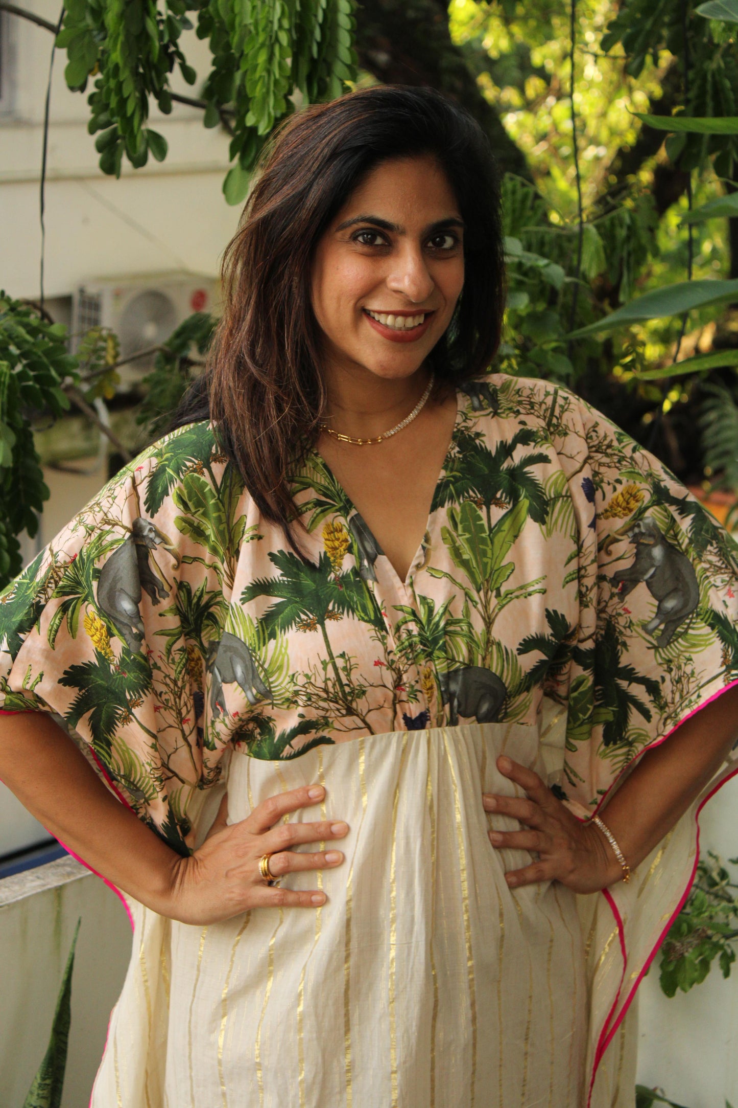 Kaatil Onam Print Off-white Kaftan