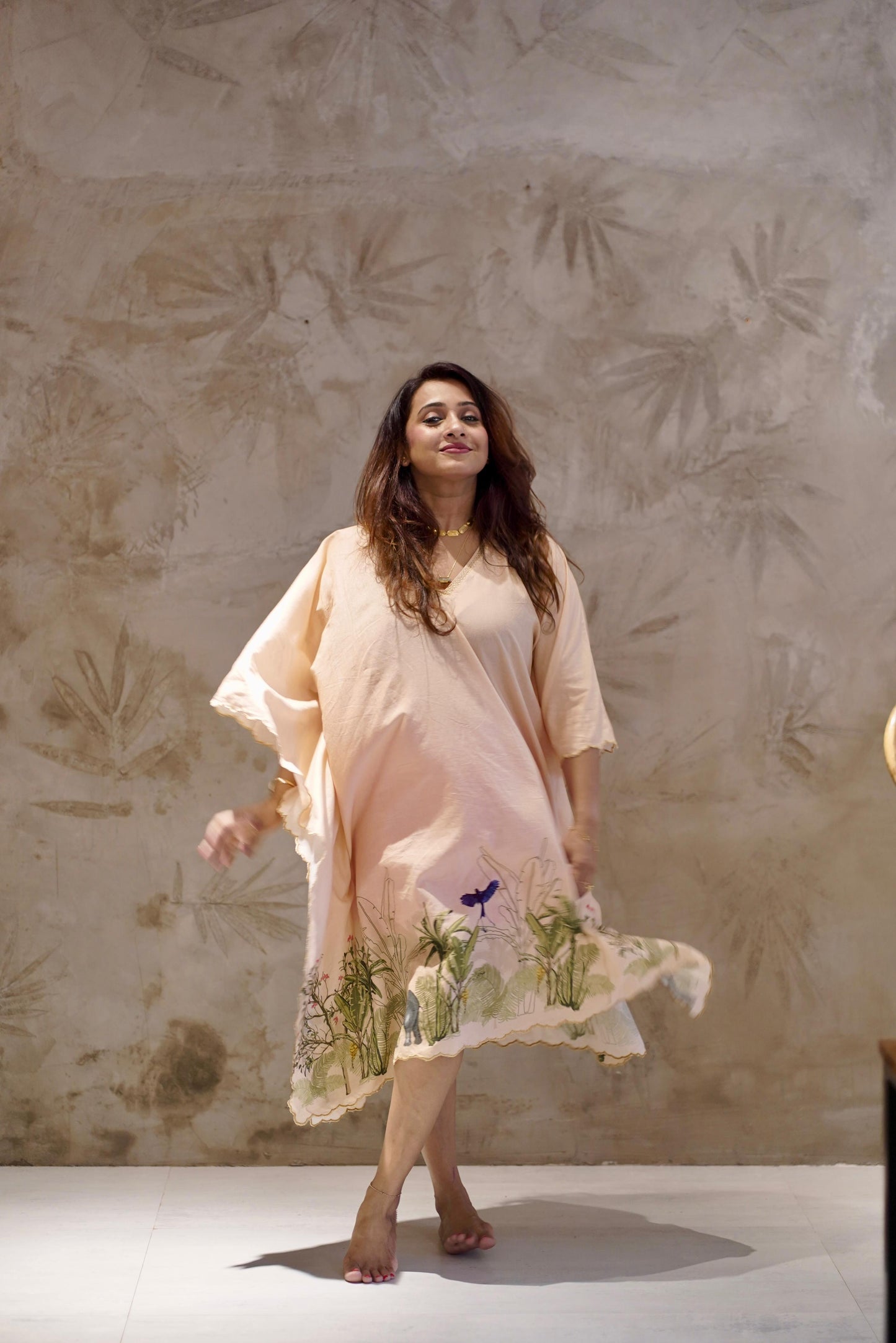 Kaatil Onam Print Peach Kaftan
