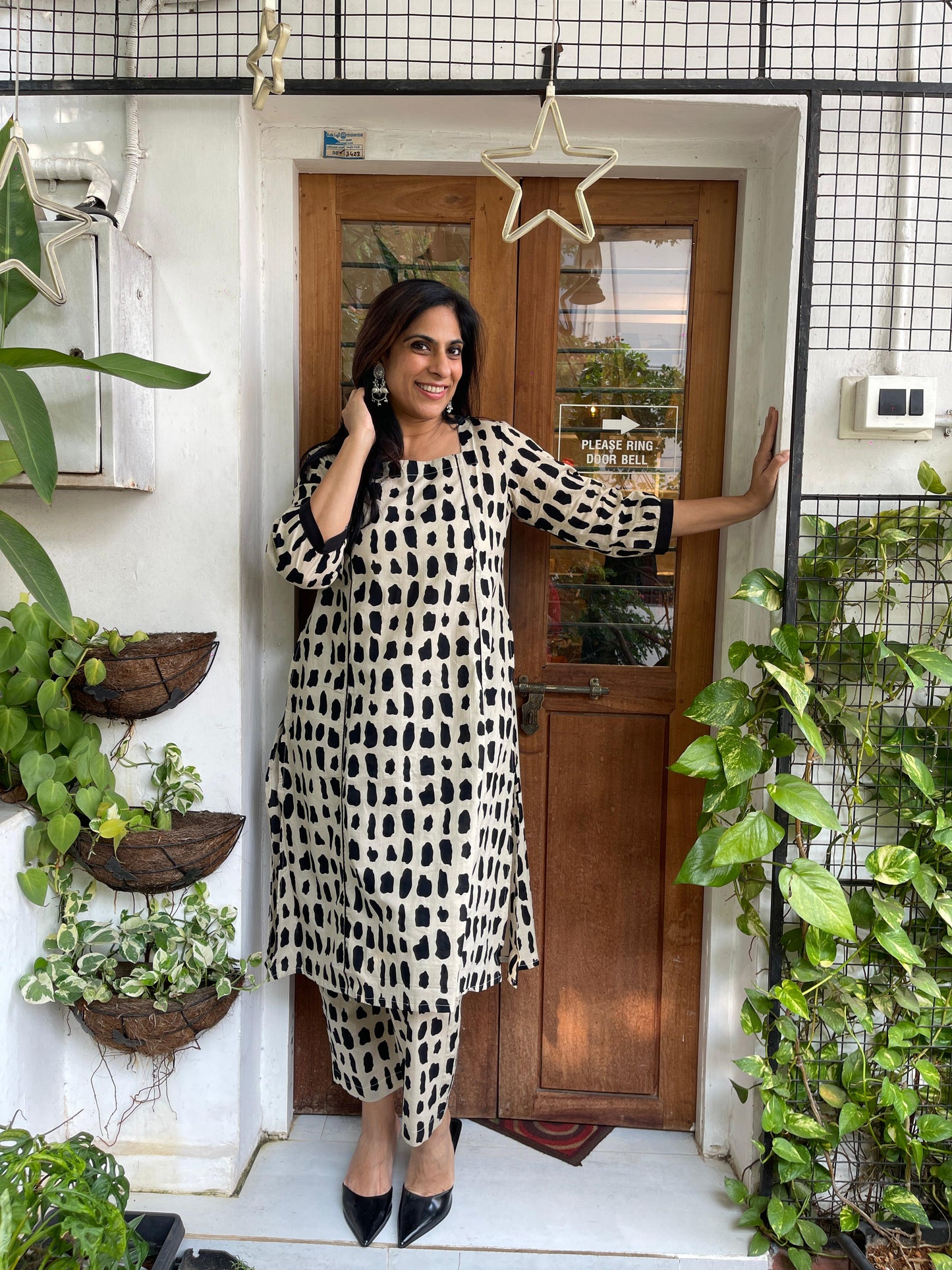 HOUSE OF VANDY CREAM & BLACK PRINTED CO ORDS SET