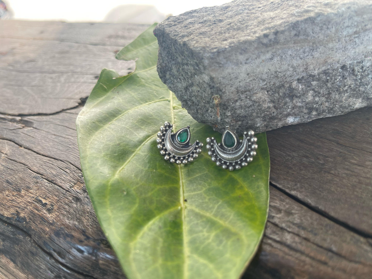 MooN + Drop Shaped Studs