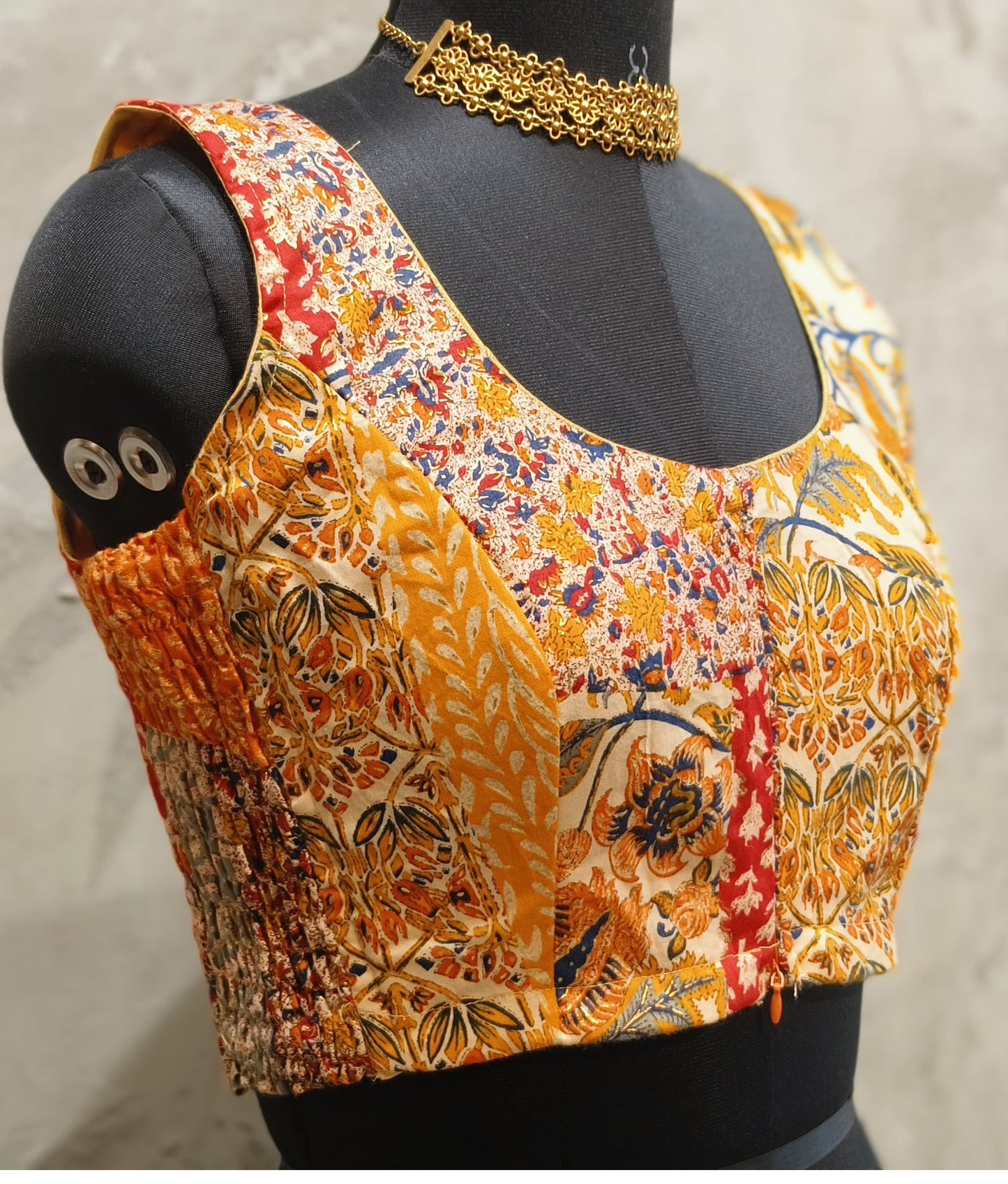 Dhumrika stretch fit elastic Blouse