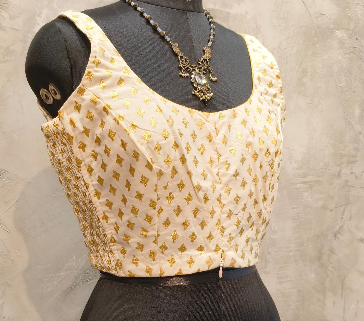 Shwetika stretch fit elastic Blouse