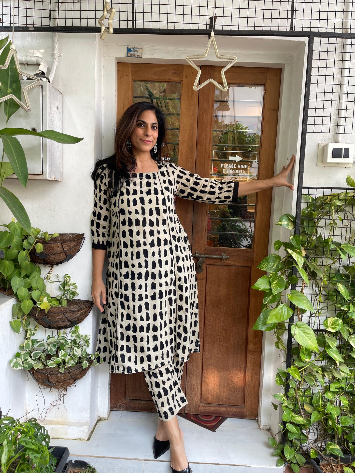 HOUSE OF VANDY CREAM & BLACK PRINTED CO ORDS SET