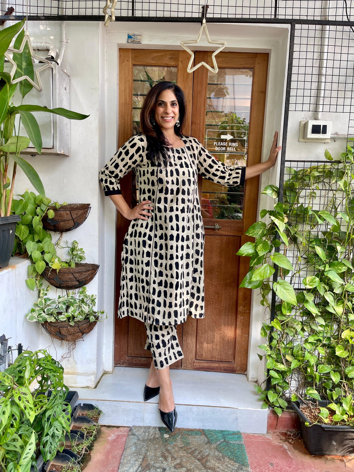 HOUSE OF VANDY CREAM & BLACK PRINTED CO ORDS SET