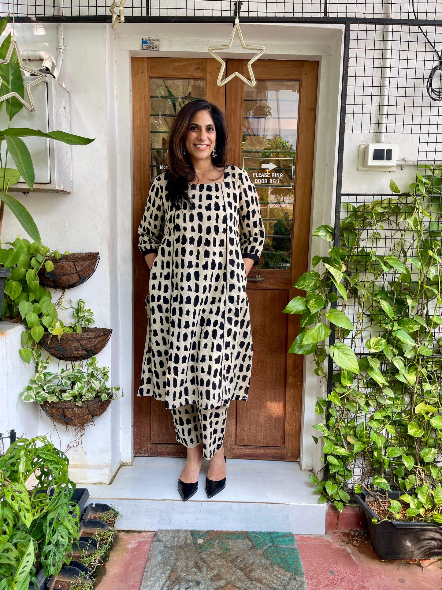 HOUSE OF VANDY CREAM & BLACK PRINTED CO ORDS SET