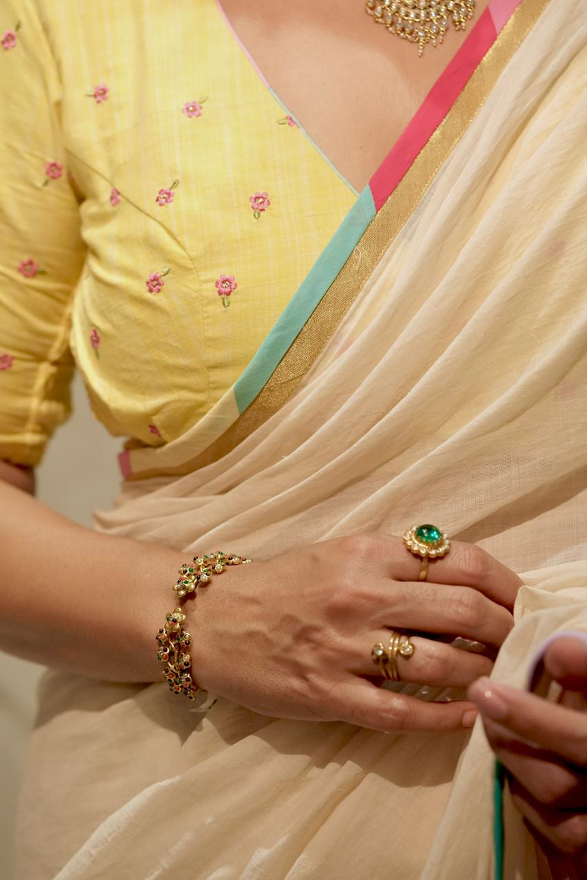 MANJAKKILI ELASTIC BLOUSE