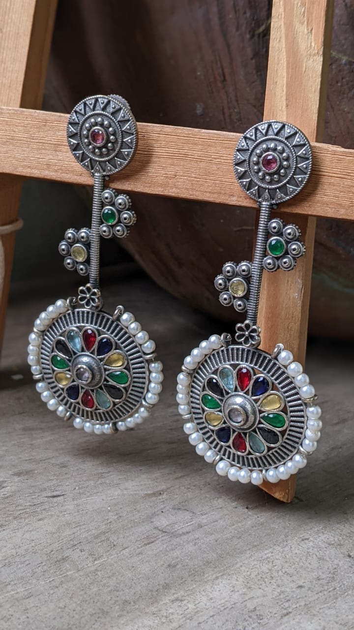 MULTI STONE PEARL CHAKRA STATEMENT STUD