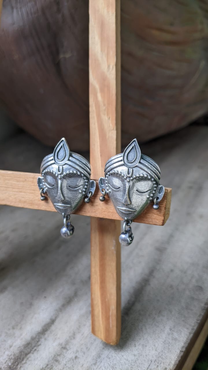 BUDDHA STATEMENT STUD