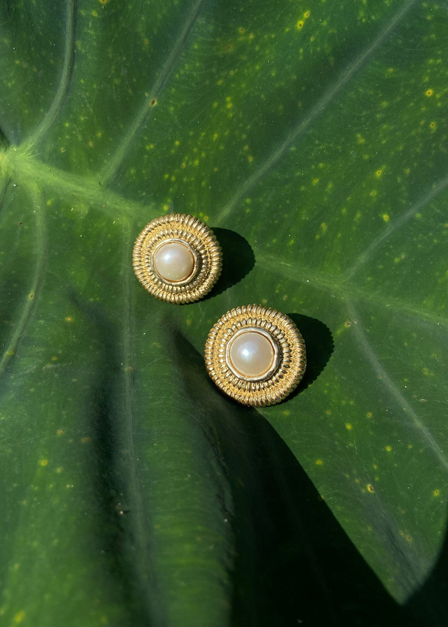 Retro Pearl Studs