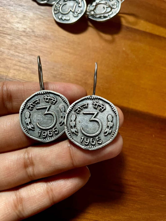 ANTIQUE PAISA HOOKS