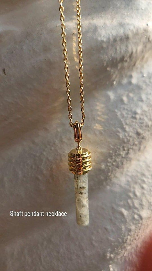 Shaft Pendant Necklace