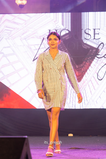 THE HOLIDAY PINSTRIPE BLAZER