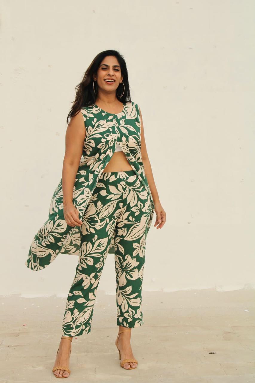 Green Floral Sleeveless Top with Pant Coord Set