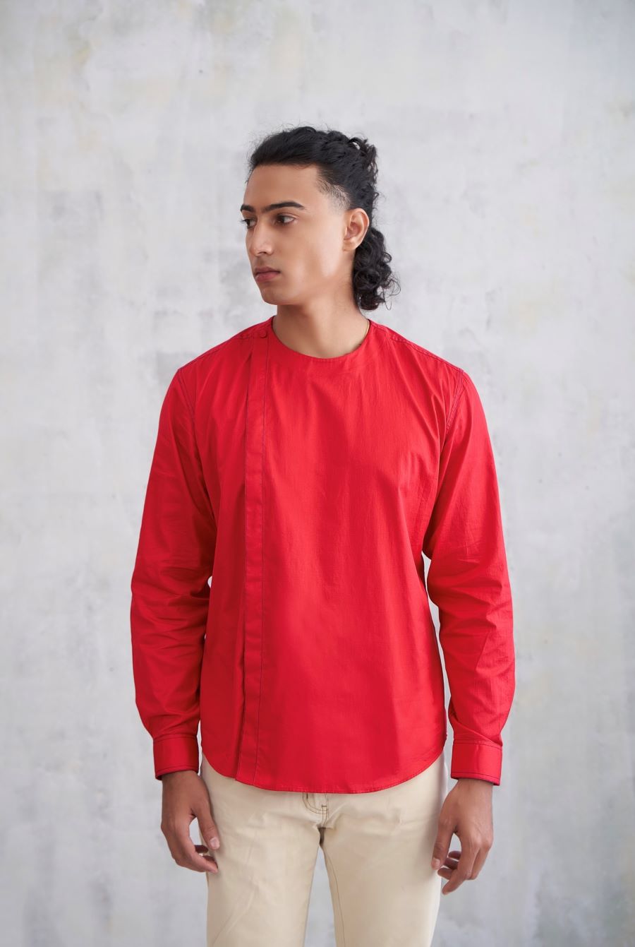 RED COLLARLESS SHIRT