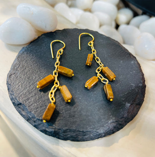 STONE EARRINGS