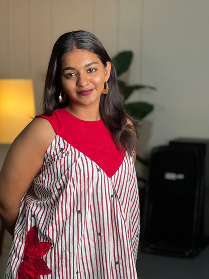 SCARLET PLEATED DRESS