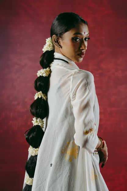 Shwetham Overlay | Mathangi Collection