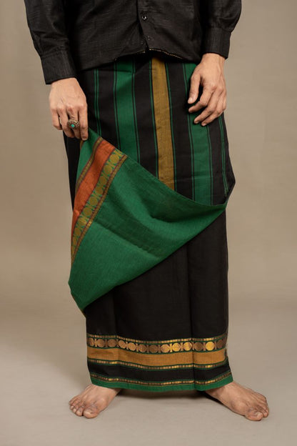 PRITVI BLACK VESHTI