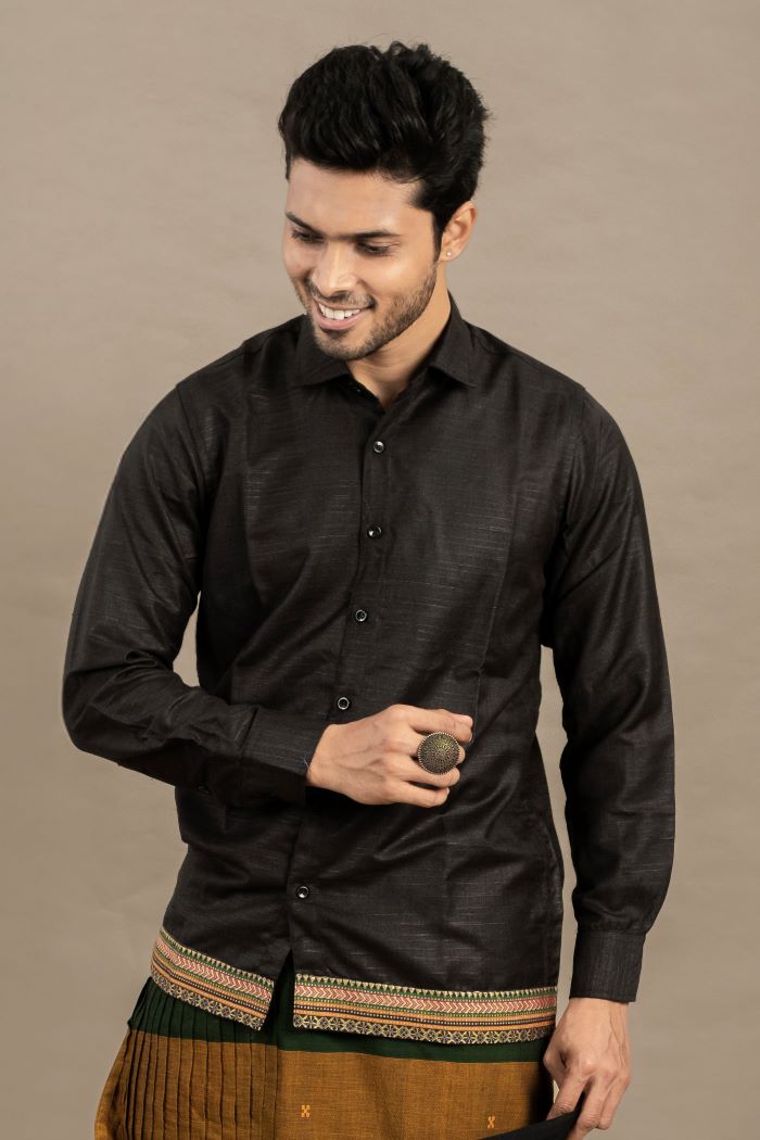 RETRO BLACK SHIRT