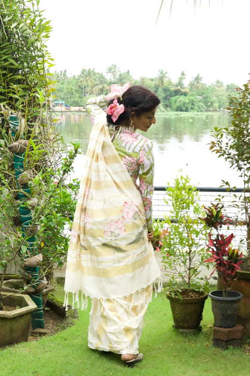 Radha Kamalam Blouse + Kasavu Onam Saree