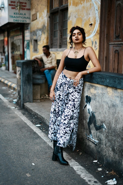 BLACK AND WHITE FLORAL PRINTED WRAP PANT