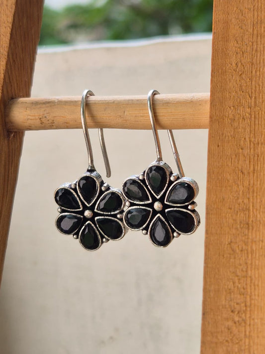 FLORAL BLACK STONE HOOKS