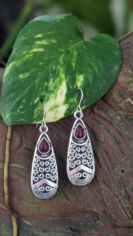 SILVER PLATED STATEMENT HOOKS