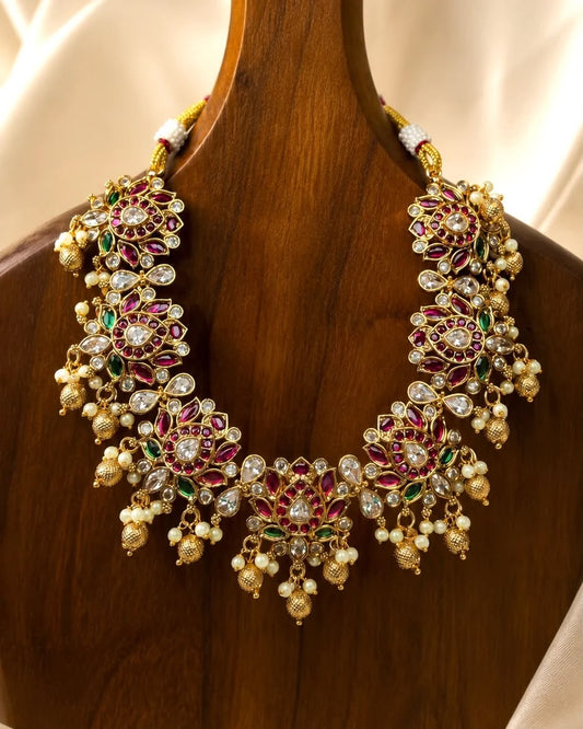 Thamara Valli | Antique Matte Gold Choker Set with Kemp & Kundan Stones