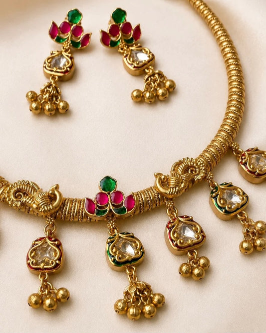 Bold antique hasli
