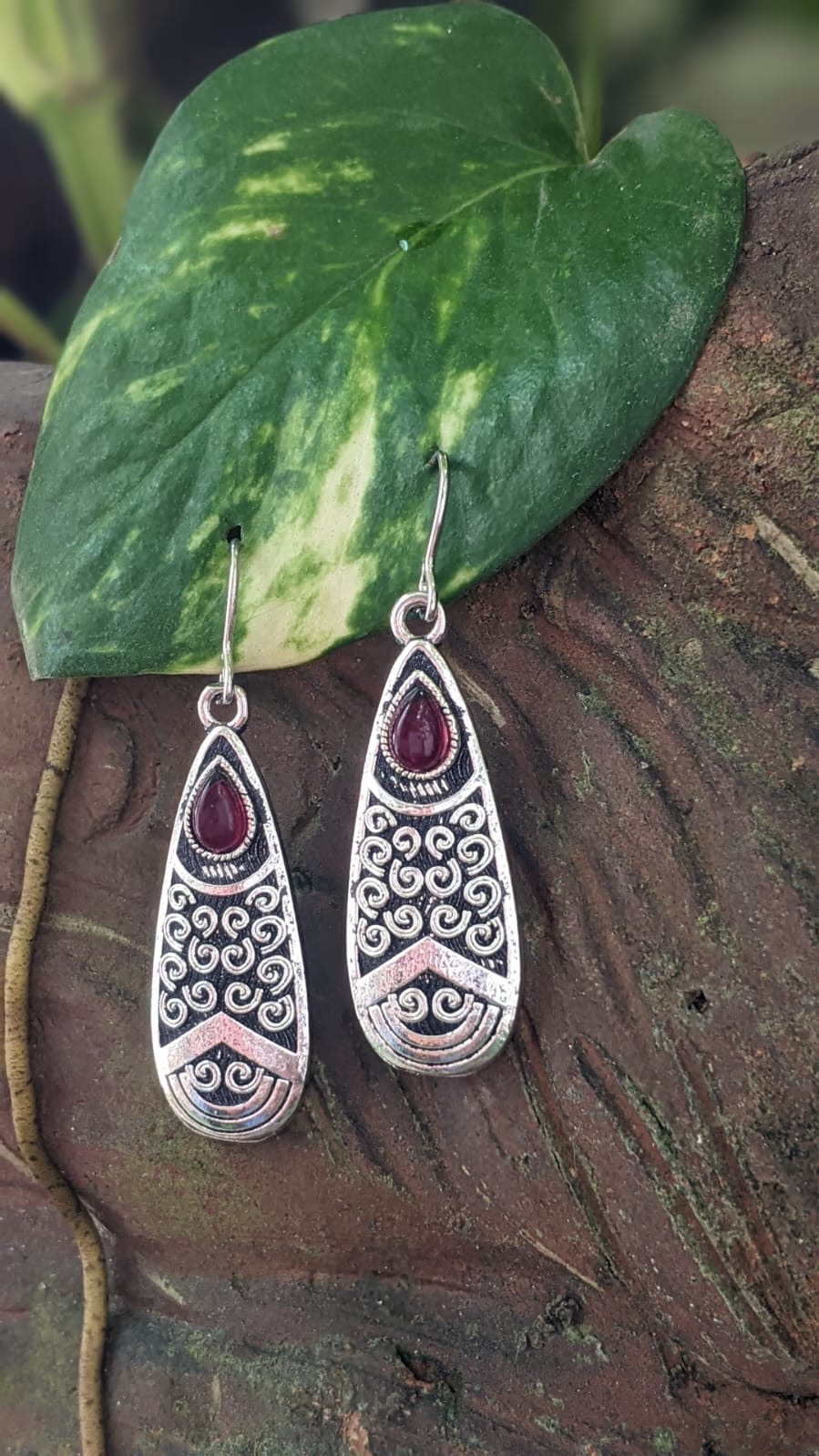 SILVER PLATED STATEMENT HOOKS
