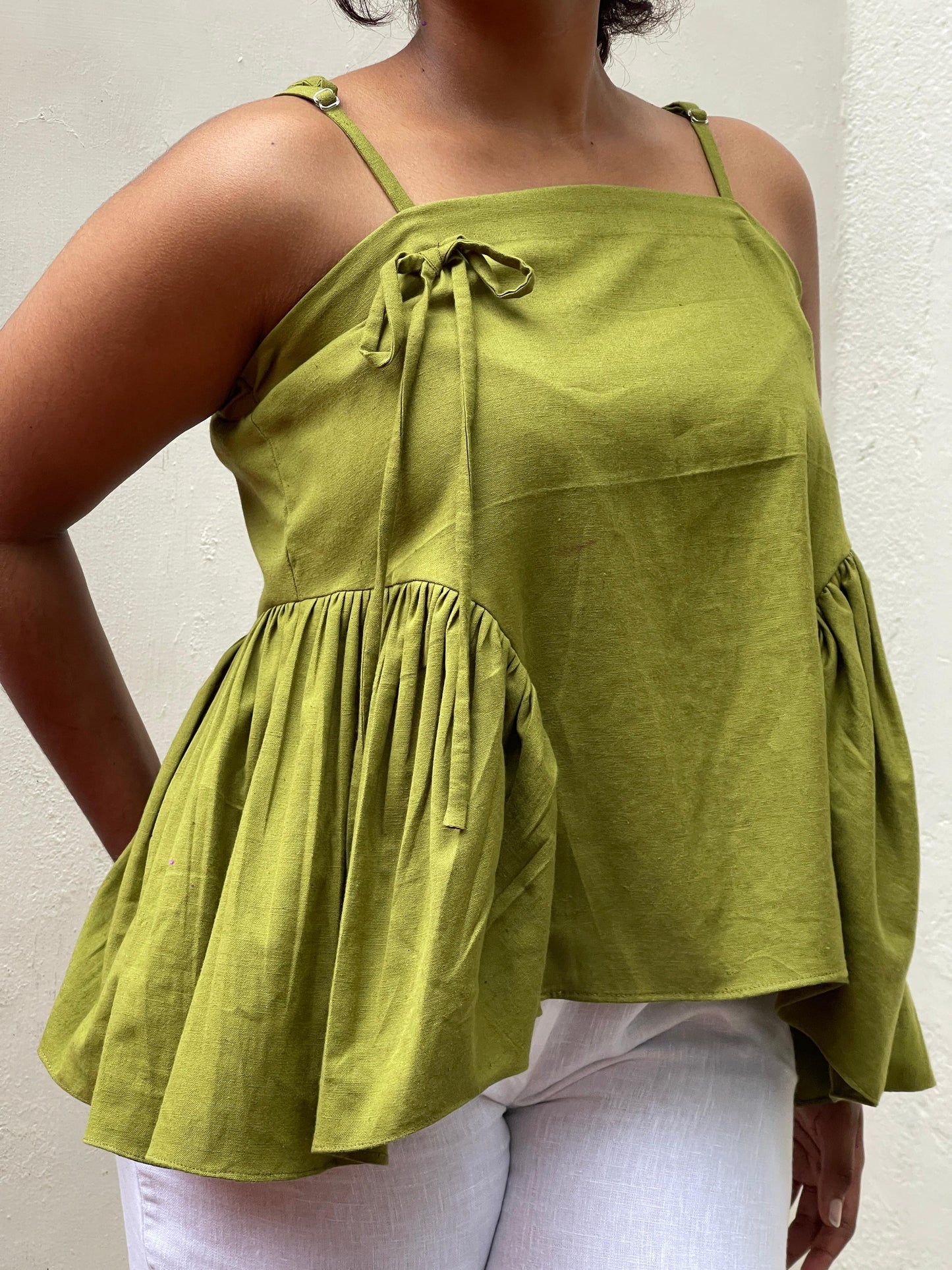 LEAF GREEN TOP