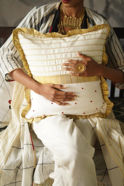 Swarna Nira Cushion Cover – view 2