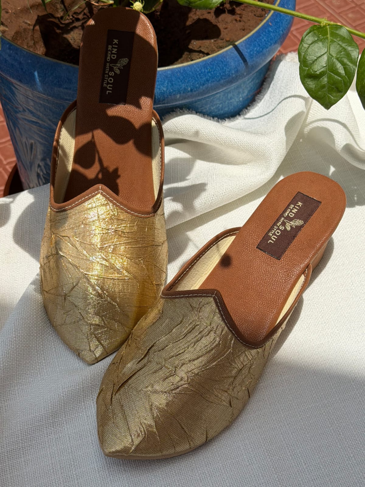 SVARNIKA UNISEX MOJARIS