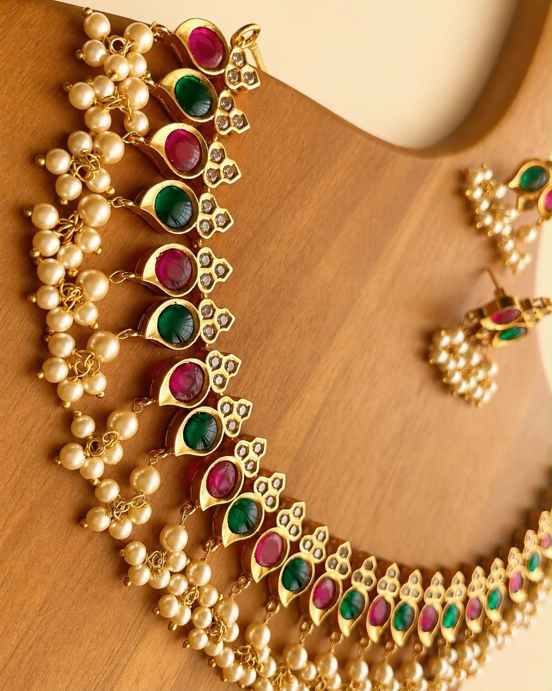 Antique Gold Kemp Stone Pearl Choker Set | House of Pallikkara